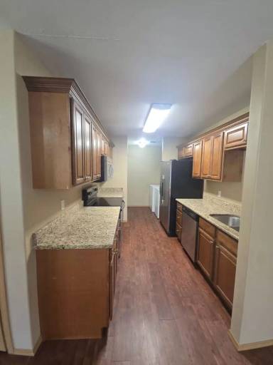 Main picture of 824 W 13th St