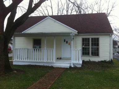 Main picture of 726 Waldrun Ave