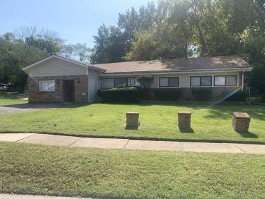 Main picture of 8400 Red Fir Dr