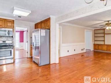 Main picture of 3229 Henderson Walk