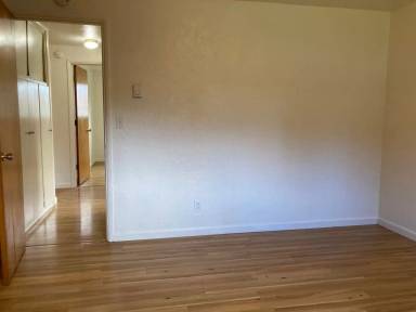 Main picture of 3554 Poplar St