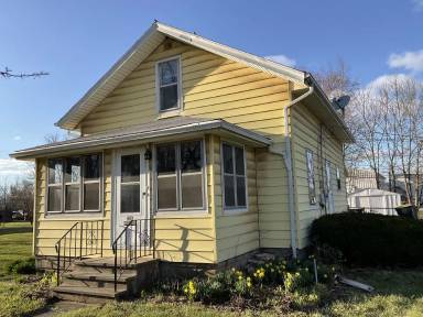Main picture of 2206 Brown St