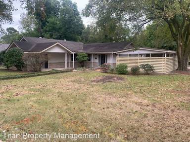 Main picture of 330 E North St