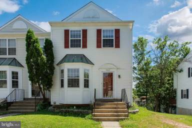 Main picture of 7827 Emilys Way