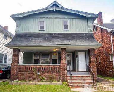Main picture of 3558 Trent Ave