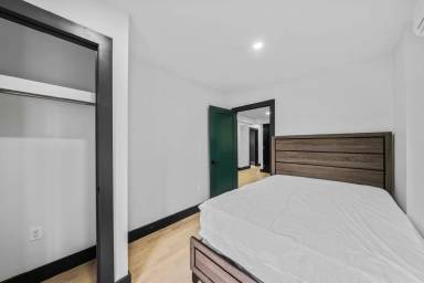 Main picture of 2501 Hughes Ave