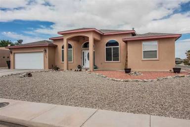 Main picture of 2309 Saguaro Loop
