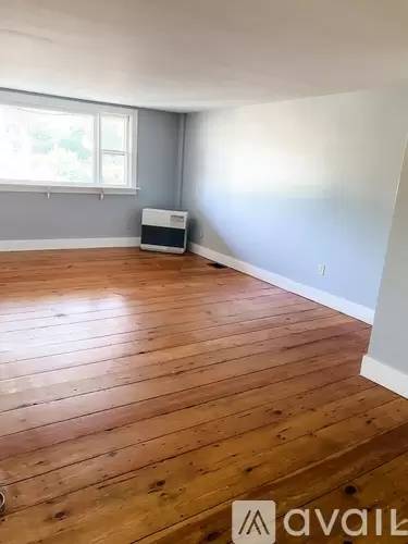Main picture of 879 Lovell Rd