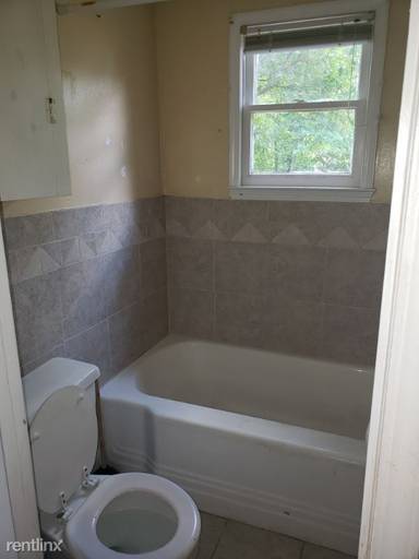 Main picture of 125 Singletary Ave