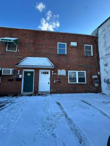 Main picture of 6413 Edmund St