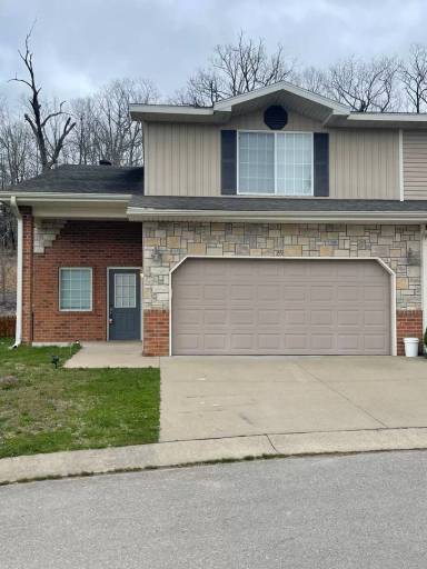 Main picture of 125 139 Hickory Rdg
