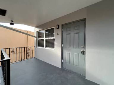 Main picture of 1611 Green Ln