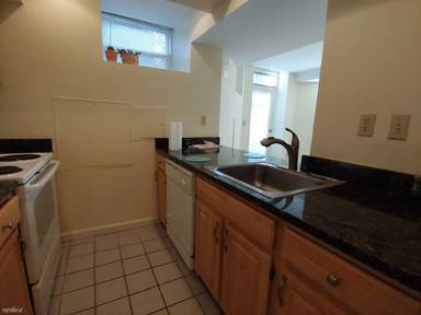 Main picture of 112 Jersey St