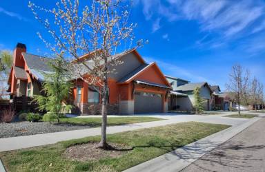 Main picture of 1497 E Lone Shore Dr