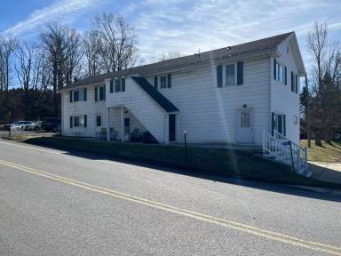 Main picture of 3751 Main St