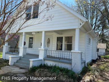 Main picture of 1700 E Cairo St