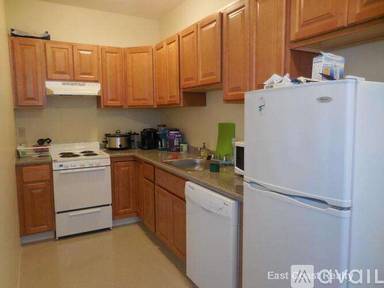 Main picture of 232 Kelton St