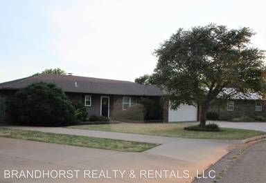 Main picture of 171 Circle Dr