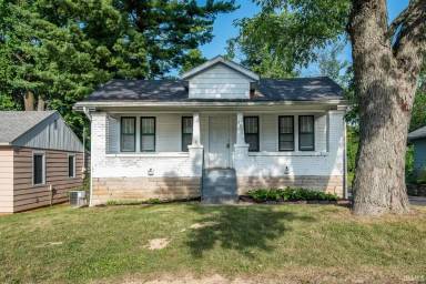 Main picture of 204 S Clark St