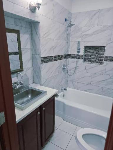 Main picture of 3212 E Henry Ave