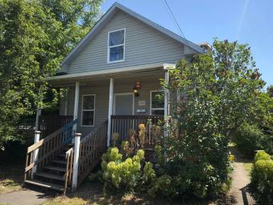 Main picture of 3938 NE 6th Ave