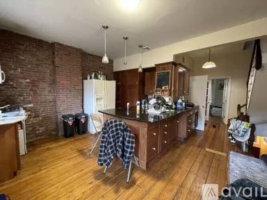 Main picture of 20 Worthington St
