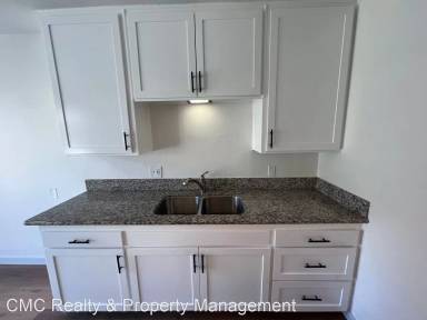 Main picture of 6331 Linden Ave