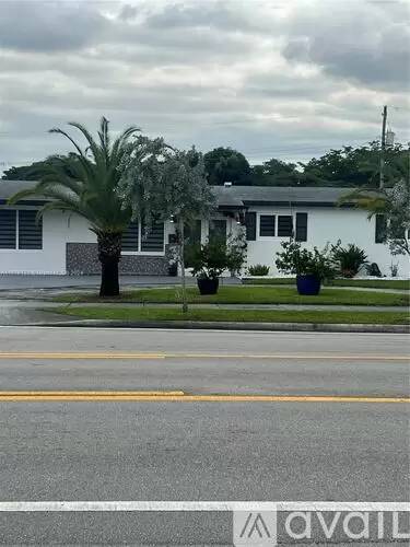 Main picture of 2641 SW 97th Ave