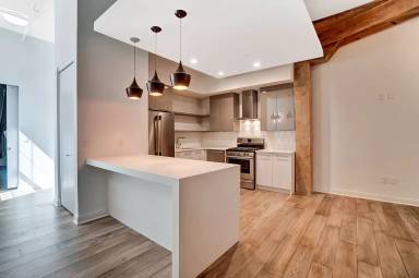 Main picture of 813 Broadway St