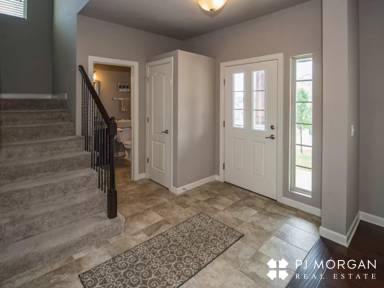 Main picture of 17214 Meredith Ave