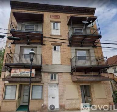 Main picture of 456 Broadway