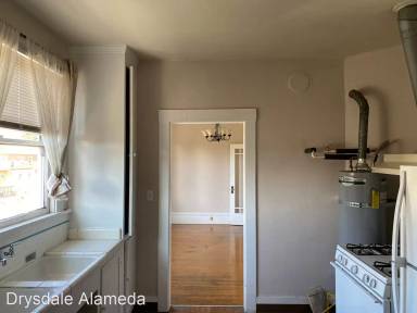 Main picture of 3241 Briggs Ave