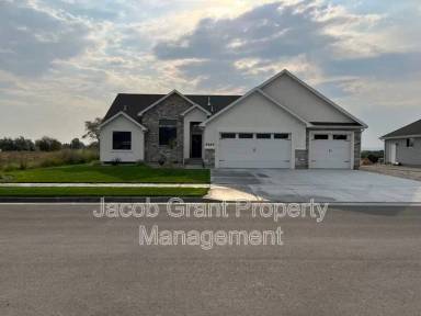 Main picture of 5694 Eaglewood Dr