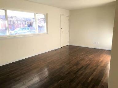 Main picture of 1016 Carver St