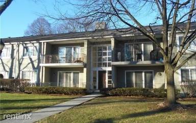 Main picture of 1111 N Old Woodward Ave