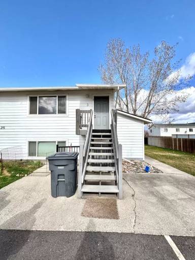 Main picture of 215 8th St