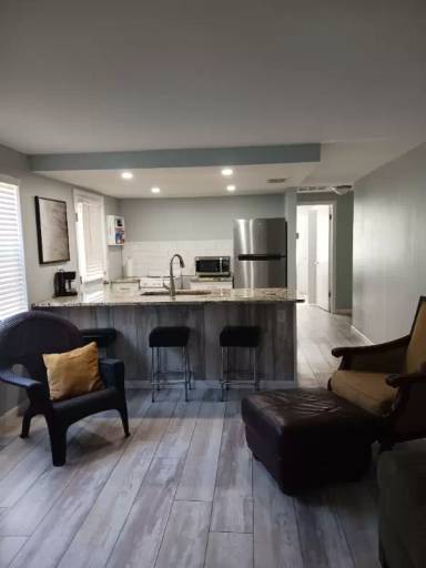 Main picture of 6151 Kentucky Ave