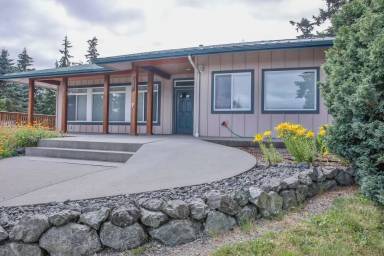 Main picture of 2385 Lake Forest Dr