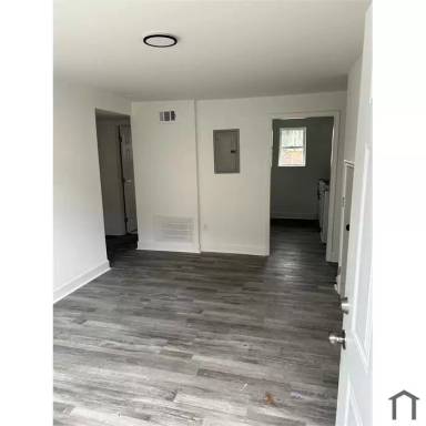 Main picture of 2181 Martin Luther King Jr Dr SW