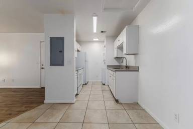 Main picture of 1916 N 32nd St