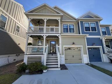 Main picture of 16 Old Stoney Ln