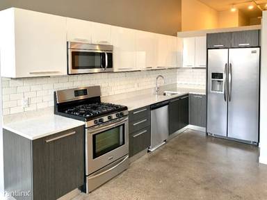 Main picture of 1313 W Randolph St