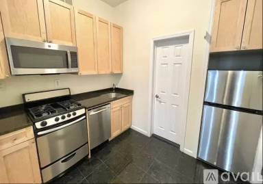Main picture of 60 W 56th St