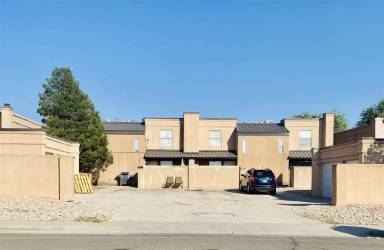 Main picture of 4024 N Calle Grande