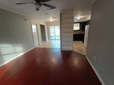 Main picture of 1666 Rosedale Dr