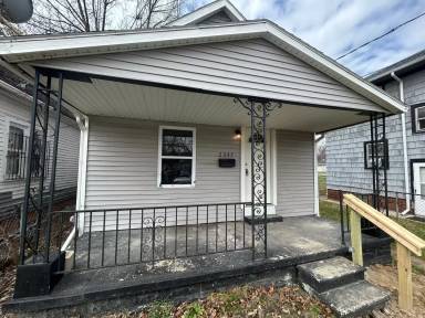 Main picture of 2347 Rosedale Ave