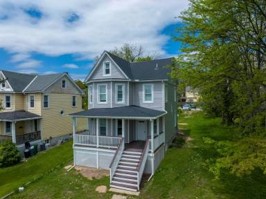 Main picture of 426 Evesham Ave