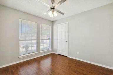 Main picture of 2214 Lancecrest Dr