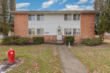 Main picture of 2905 Ronan St