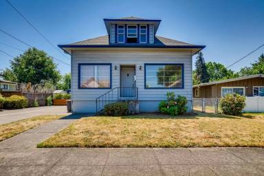 Main picture of 5226 SE Francis St